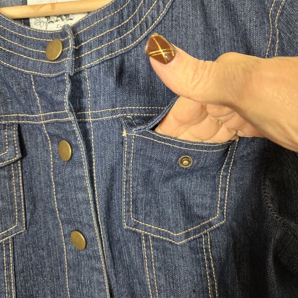 VTG Live A Little Denim Jacket sz L Blue Snap Front Pockets Fitted Top Stitched - Picture 6 of 16
